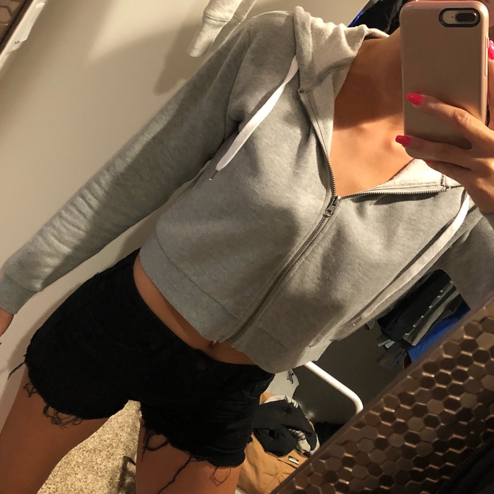 Crop zip-up